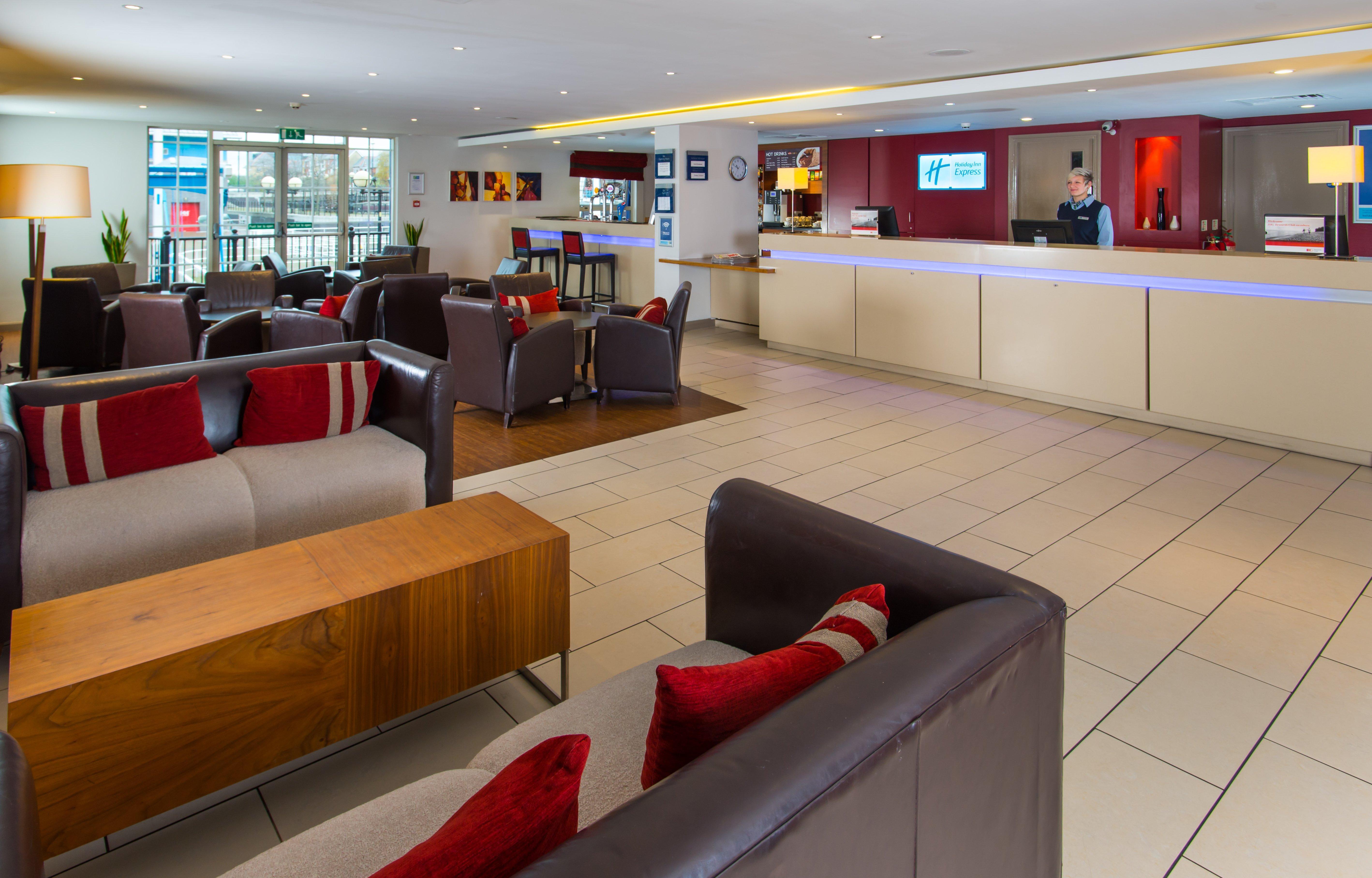 Holiday Inn Express Manchester - Salford Quays, An Ihg Hotel Εξωτερικό φωτογραφία