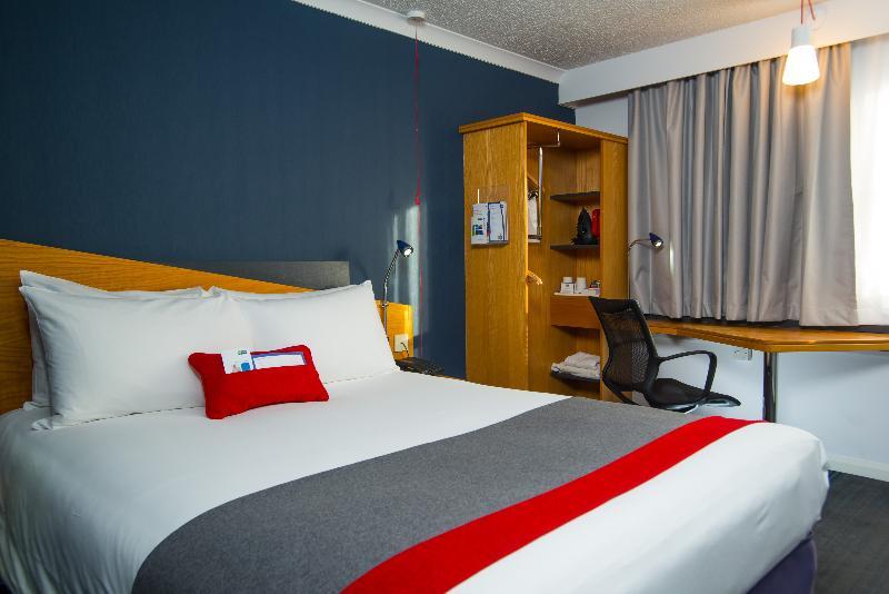 Holiday Inn Express Manchester - Salford Quays, An Ihg Hotel Εξωτερικό φωτογραφία